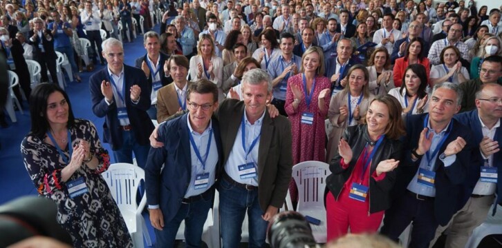 Alberto Núñez Feijóo y Alfonso Rueda durante la segunda jornada del XVIII Congreso del PP de Galicia