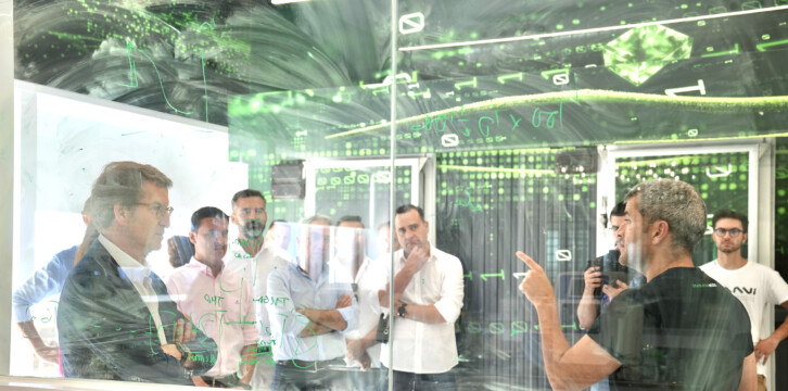 Alberto Núñez Feijóo visita la empresa Kimitec
