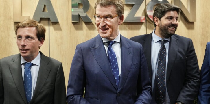 El presidente del Partido Popular, Alberto Núñez Feijóo, durante la conferencia 