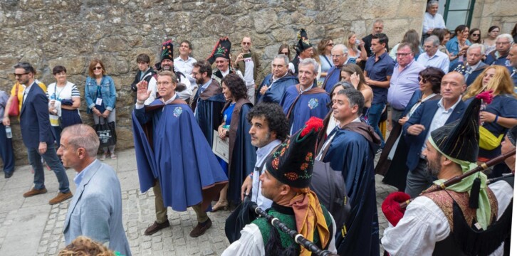 Alberto Núñez Feijóo junto al presidente de la Xunta de Galicia, Alfonso Rueda, en la Fiesta del Albariño en Cambados