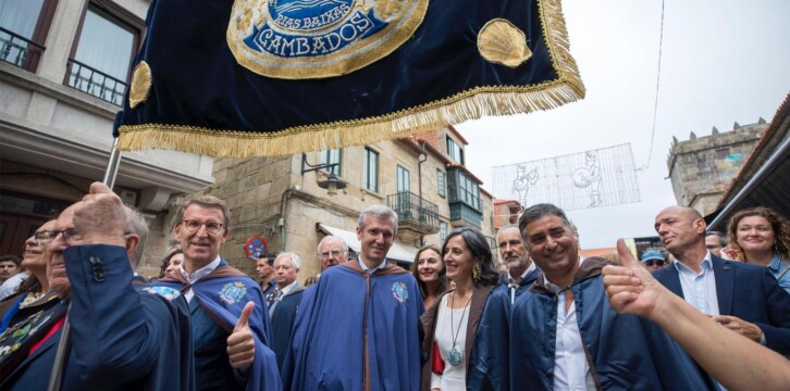 Alberto Núñez Feijóo junto al presidente de la Xunta de Galicia, Alfonso Rueda, en la Fiesta del Albariño en Cambados