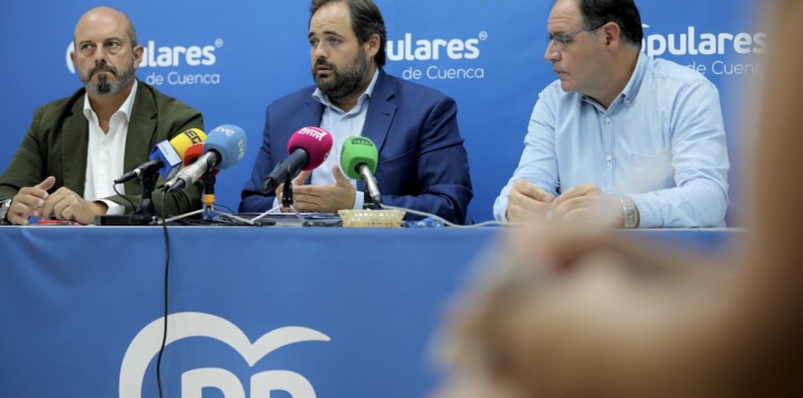 Pedro Rollán junto a Paco Núñez en rueda de prensa