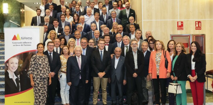 Alberto Núñez Feijóo en la Asamblea General de la Mesa de Turismo