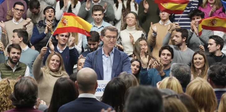 Acto En defensa de un gran país