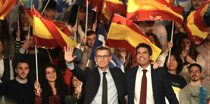 Alberto Núñez Feijóo y Carlos Mazón en el acto En defensa de un gran país en Valencia