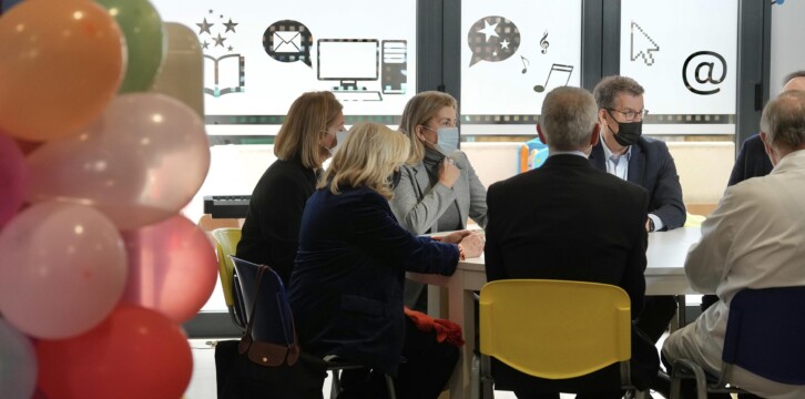 Alberto Núñez Feijóo visita la Casa de Ronald McDonald en Madrid