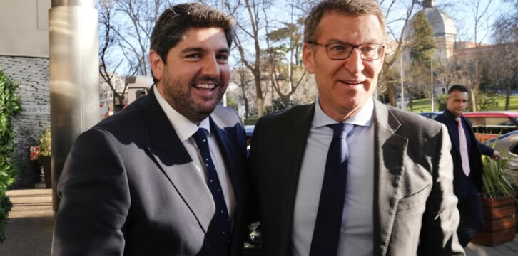Alberto Núñez Feijóo y Fernando López Miras en el desayuno Informativo de Europa Press