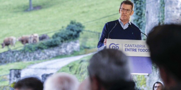 Alberto Núñez Feijóo en un acto en Vega de Pas