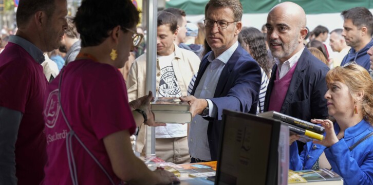 Alberto Núñez Feijóo en la fiesta de Sant Jordi, Barcelona
