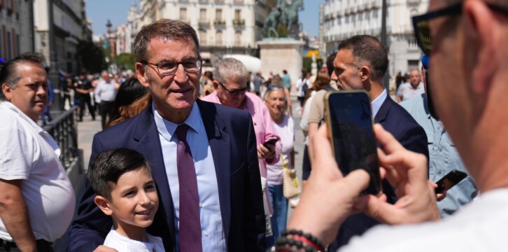 Alberto Núñez Feijóo en la toma de posesión de Isabel Díaz Ayuso.