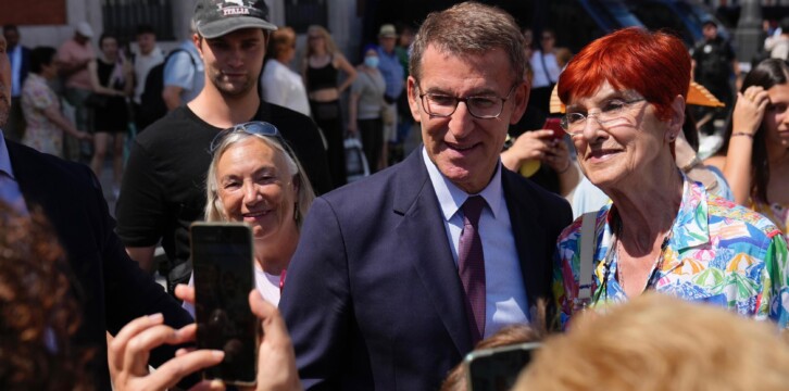 Alberto Núñez Feijóo en la toma de posesión de Isabel Díaz Ayuso.
