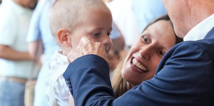 Alberto Núñez Feijóo atiende a los medios tras ejercer su derecho al voto