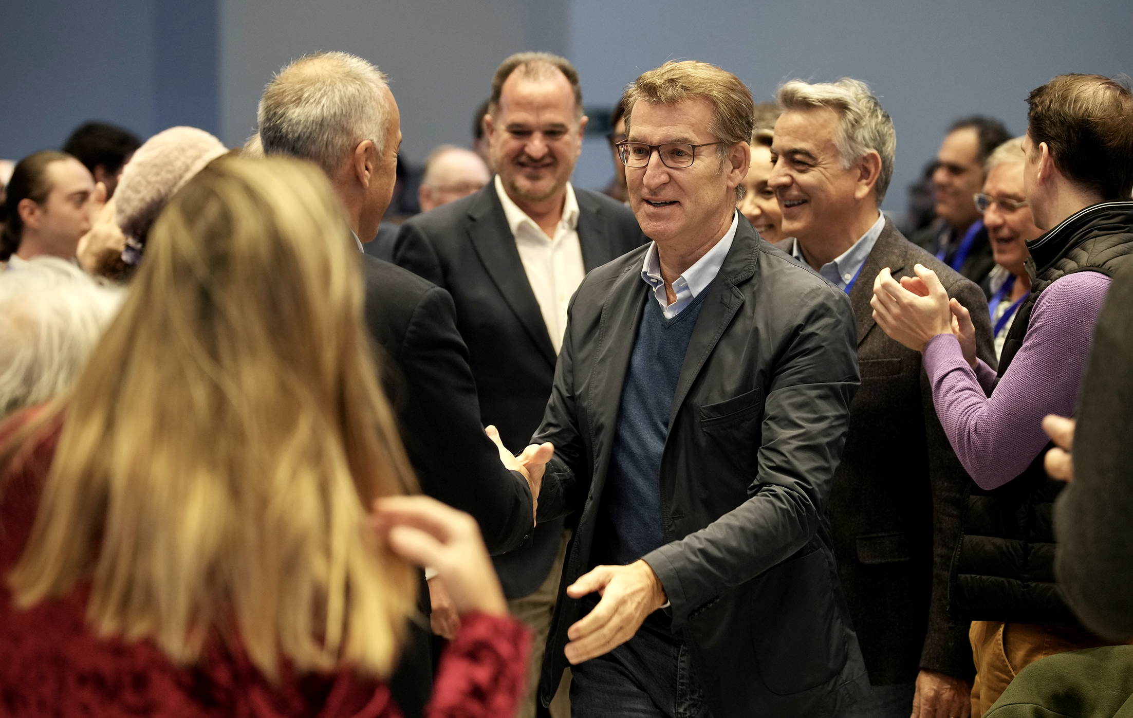 Alberto Núñez Feijóo, Carlos Iturgaiz y Javier de Andrés en el 16 Congreso del PP Vasco