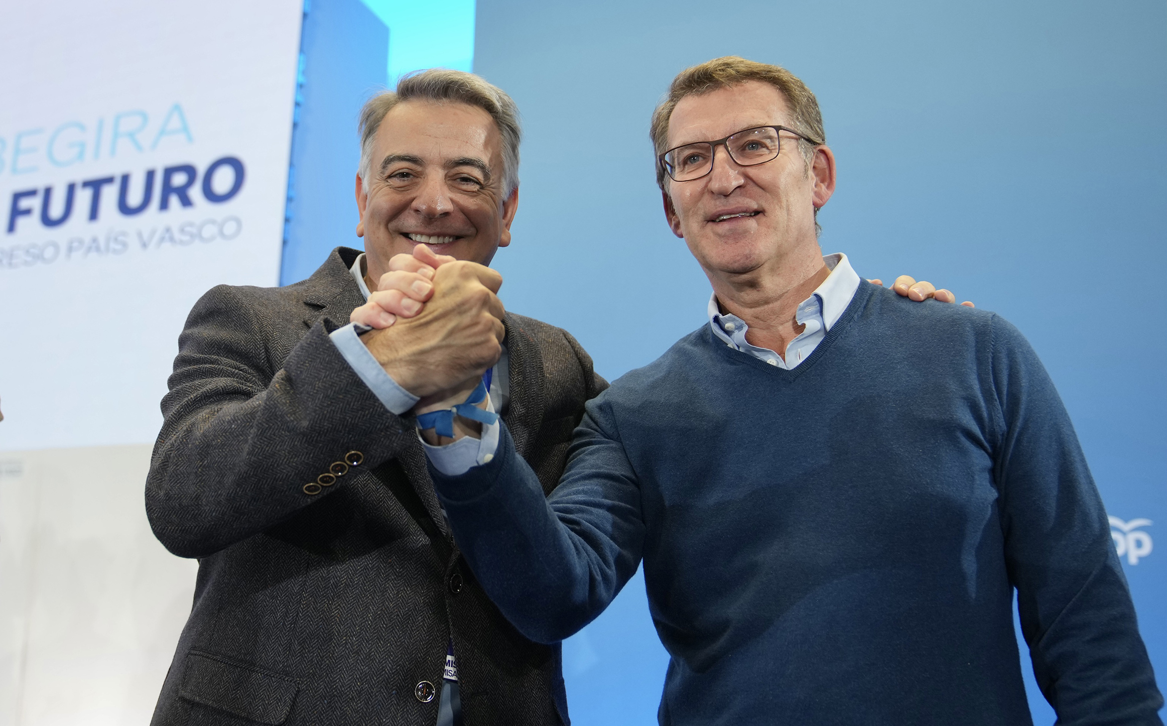 Alberto Núñez Feijóo y Javier de Andrés en el 16 Congreso del PP Vasco