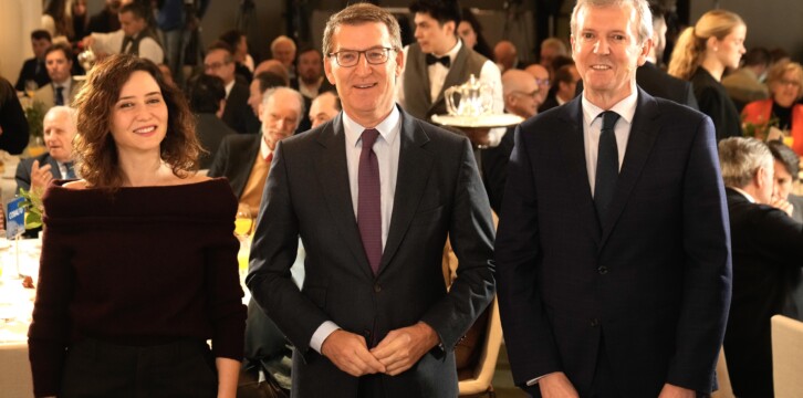 Alberto Núñez Feijóo, Alfonso Rueda Valenzuela e Isabel Díaz Ayuso en el desayuno informativo de Europa Press