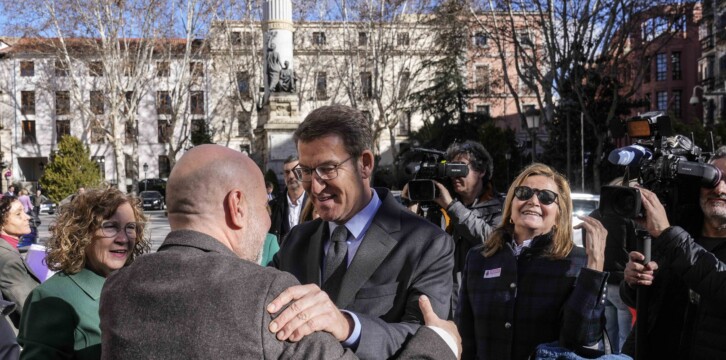 Alberto Núñez Feijóo con el CERMI tras la modificación del artículo 49 de la CE