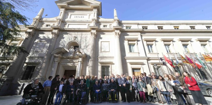Alberto Núñez Feijóo con el CERMI tras la modificación del artículo 49 de la CE