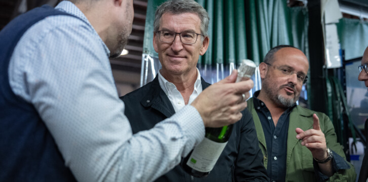 Feijóo visita la bodega Canals y Munne