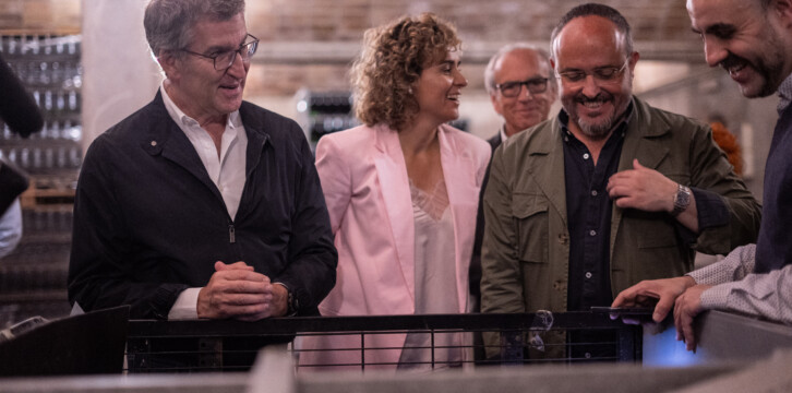 Feijóo visita la bodega Canals y Munne