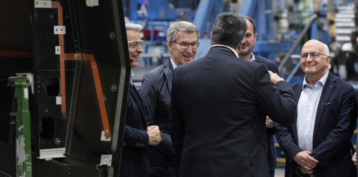 Alberto Núñez Feijóo empresa Aernnova