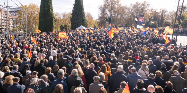 Alberto Núñez Feijóo interviene en la concentración 