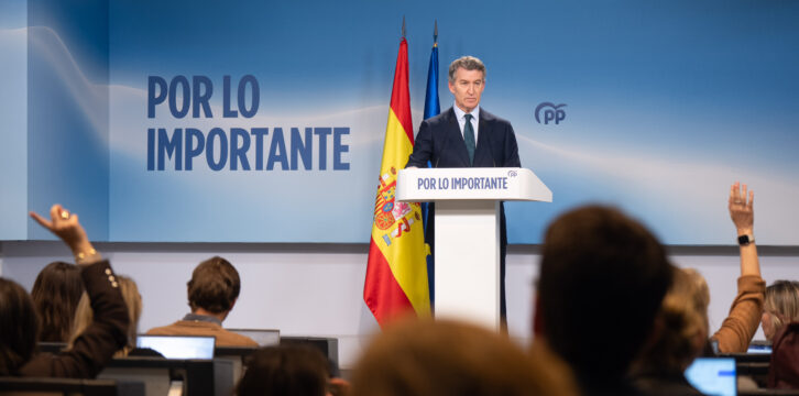 Feijóo ofrece una rueda de prensa tras la reunión de seguimiento de la crisis ferroviaria