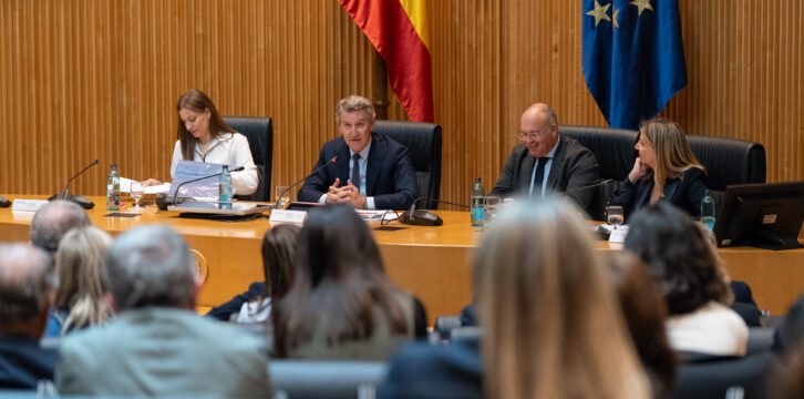 Feijóo preside la reunión plenaria de los grupos parlamentarios del Partido Popular