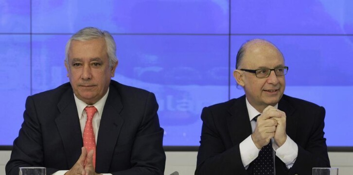 Cristóbal Montoro preside la reunión 