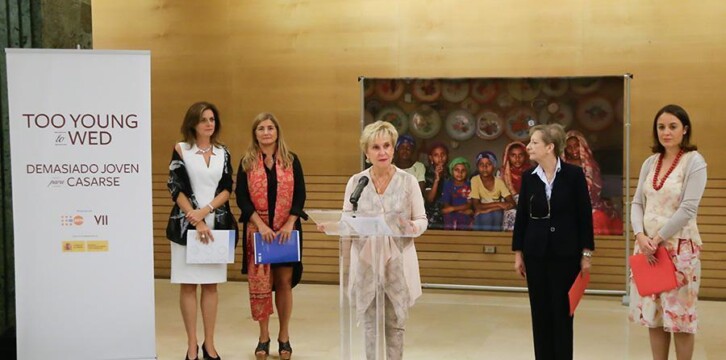 Carmen Quintanilla en la inauguración de la exposición. Fuente: Congreso