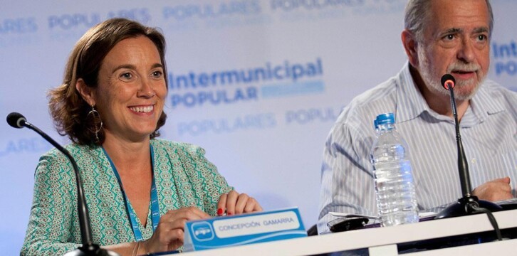 La alcaldesa de Logroño, Cuca Gamarra, junto al Secretario de Estado de Administraciones Públicas, Antonio Beteta