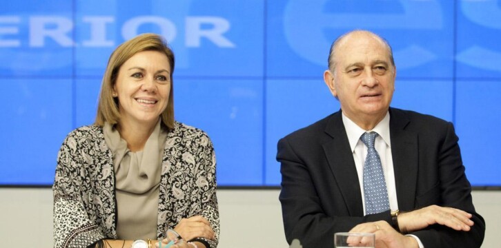 María Dolores de Cospedal con Jorge Fernández Díaz en la reunión de consejeros de Interior