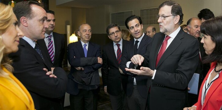 Firma del acuerdo PP-UPN