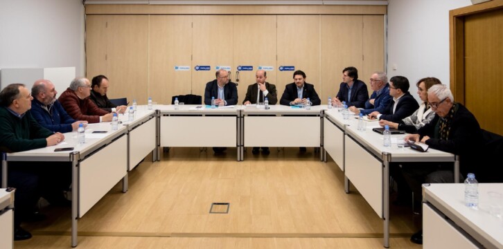 El secretario ejecutivo del PP en el Exterior, Ramón Moreno, se reúne en Santiago con dirigentes del PP de Galicia