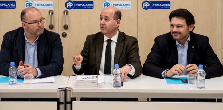El secretario ejecutivo del PP en el Exterior, Ramón Moreno, se reúne en Santiago con dirigentes del PP de Galicia