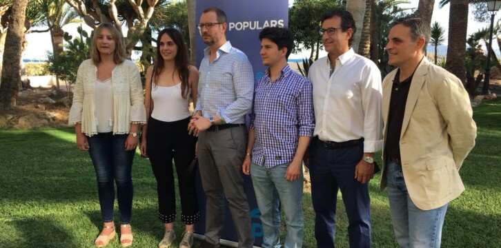 Javier Maroto clausura un acto de NNGG en Ibiza