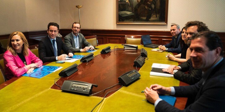 Reunión del Comité de Gobernabilidad con VOX