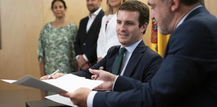 Firma de una declaración conjunta entre PP y UPN