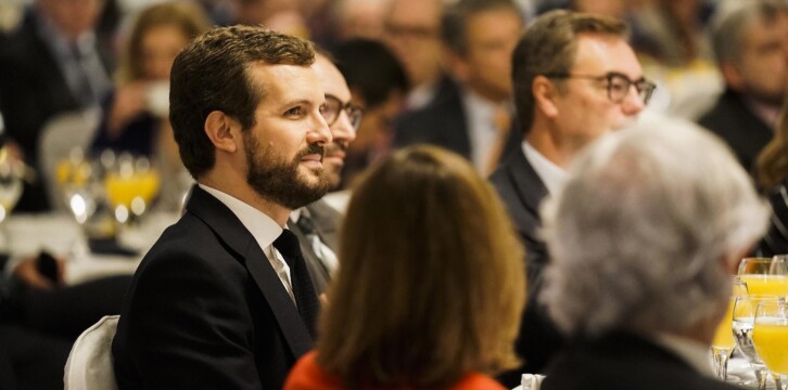 Pablo Casado en los desayuno de Nueva Economía