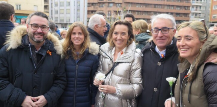 Cuca Gamarra y José Ignacio Ceniceros participan en la Marcha Homenaje a las Víctimas del Terrorismo y a la Guardia Civil