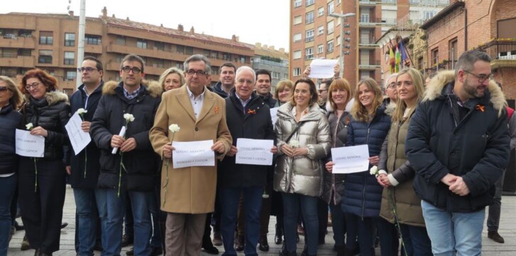 Cuca Gamarra y José Ignacio Ceniceros participan en la Marcha Homenaje a las Víctimas del Terrorismo y a la Guardia Civil