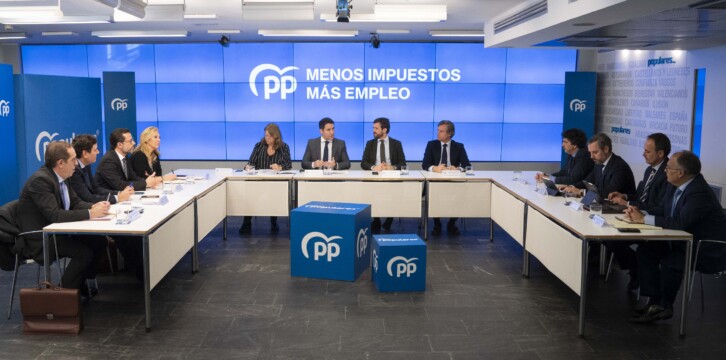 Reunión con consejeros de Hacienda del PP
