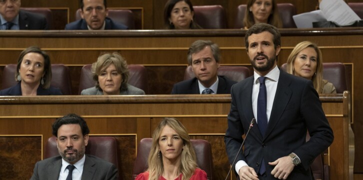 El presidente del PP, Pablo Casado, interviene en la Sesión de Control al Gobierno