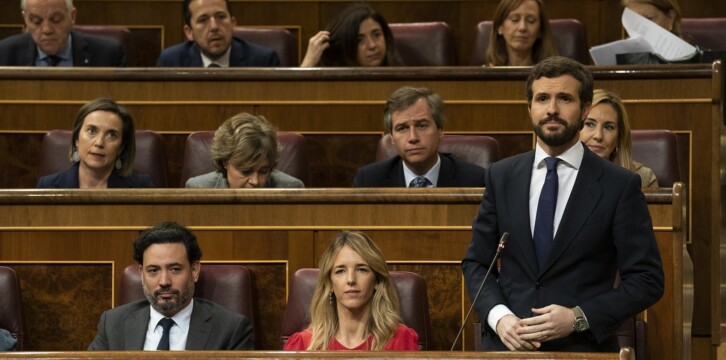 El presidente del PP, Pablo Casado, interviene en la Sesión de Control al Gobierno
