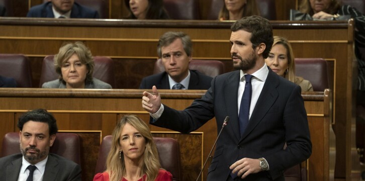 El presidente del PP, Pablo Casado, interviene en la Sesión de Control al Gobierno