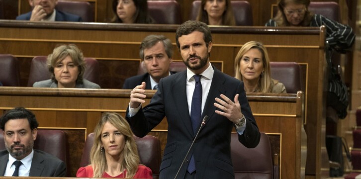El presidente del PP, Pablo Casado, interviene en la Sesión de Control al Gobierno