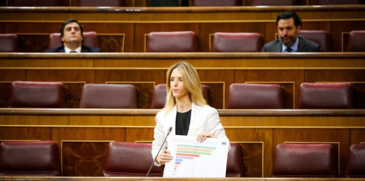 Cayetana Álvarez de Toledo, durante la sesión de control al Gobierno