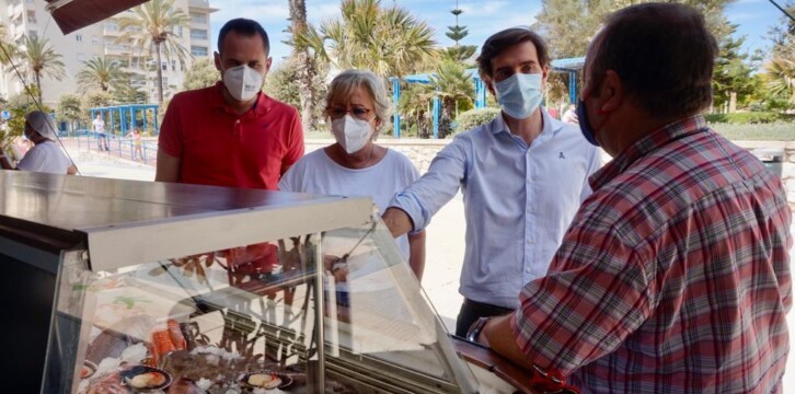 El vicesecretario de Comunicación, Pablo Montesinos, se reúne con empresarios de playa en Málaga