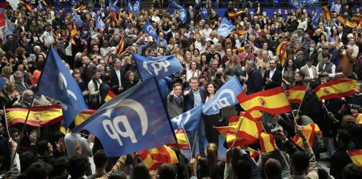 Acto En defensa de un gran país