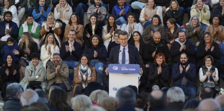 Alberto Núñez Feijóo clausura un acto en Mos