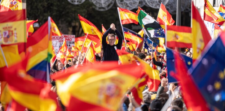 Concentración en defensa de la igualdad de los españoles en Madrid